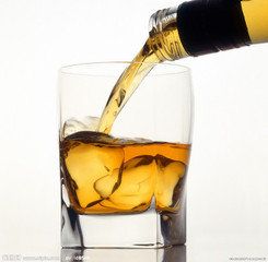上海進(jìn)口洋酒報(bào)關(guān)與酒類(lèi)批發(fā)全攻略